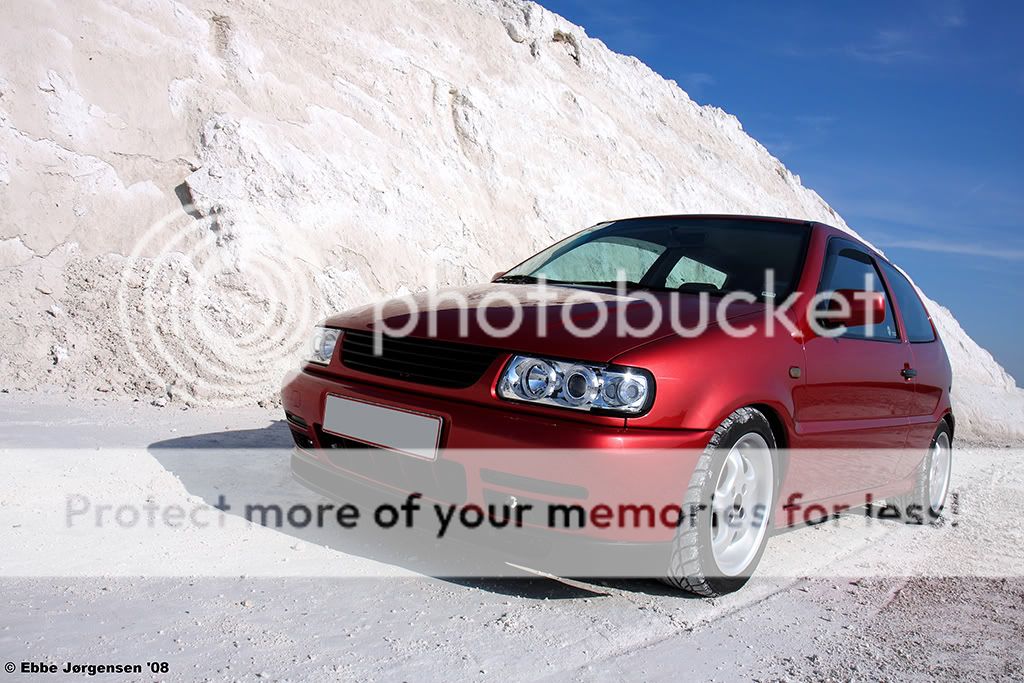 IMAGE: http://i433.photobucket.com/albums/qq51/EbbeJ/Chalk%20Quarry/2.jpg