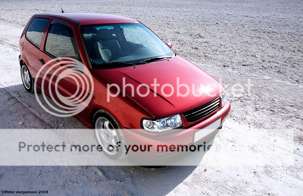 IMAGE: http://i433.photobucket.com/albums/qq51/EbbeJ/Chalk%20Quarry/3.jpg