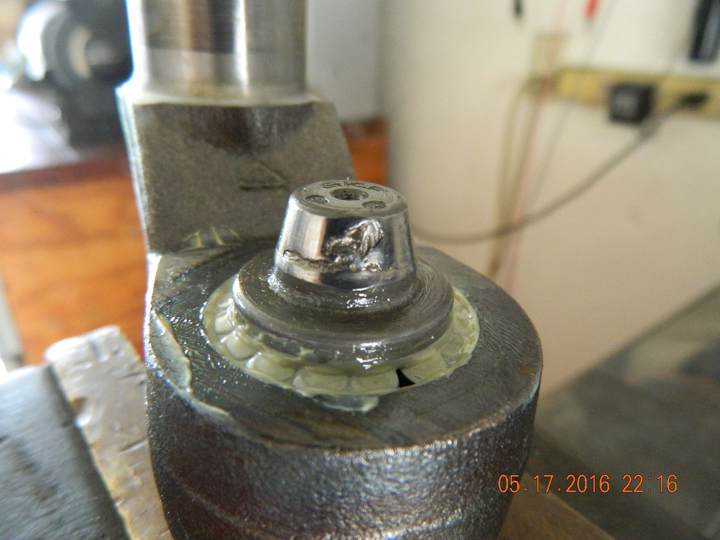 Image may have been reduced in size. Click image to view fullscreen.