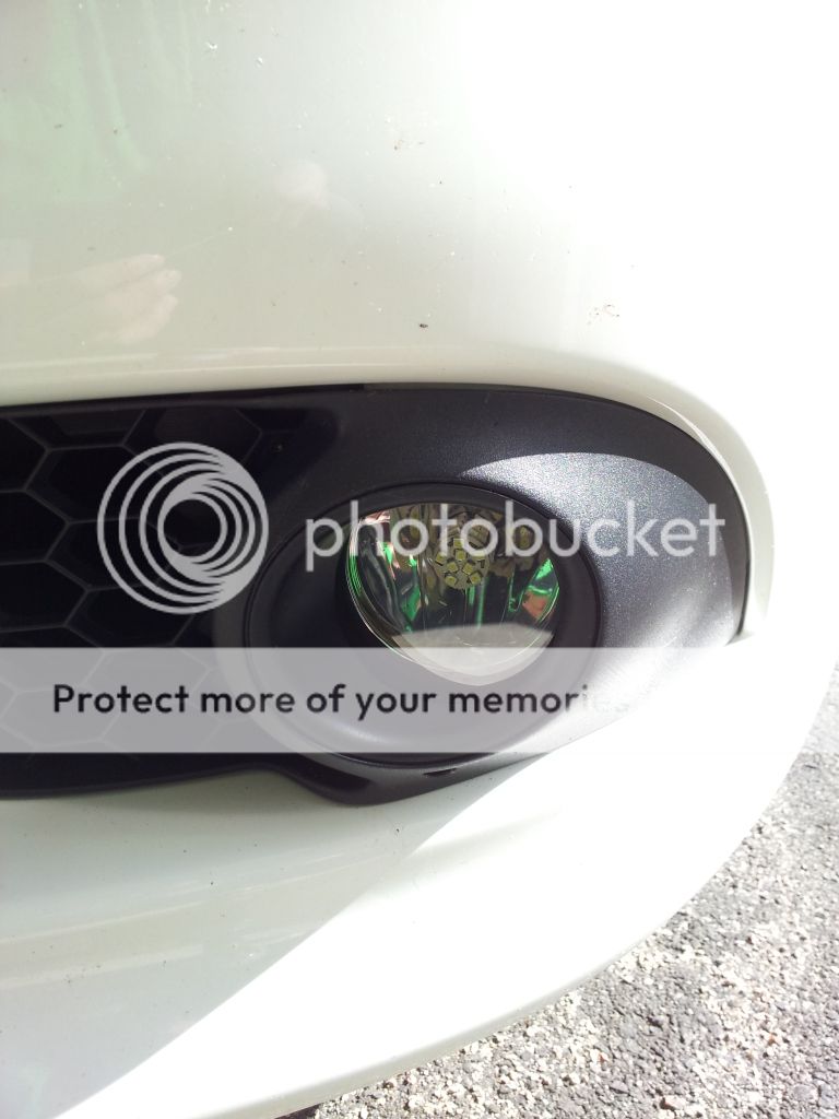 DIY Replacing cracked fog light lenses EvolutionM Mitsubishi