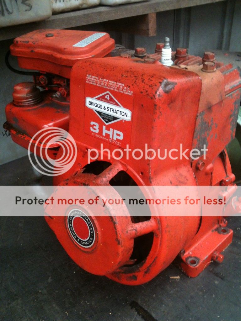 [Linked Image from i433.photobucket.com]