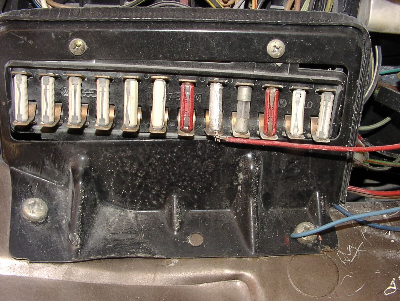 TheSamba.com :: Vanagon - View topic - Dashboard fire ... porsche 356 fuse box 